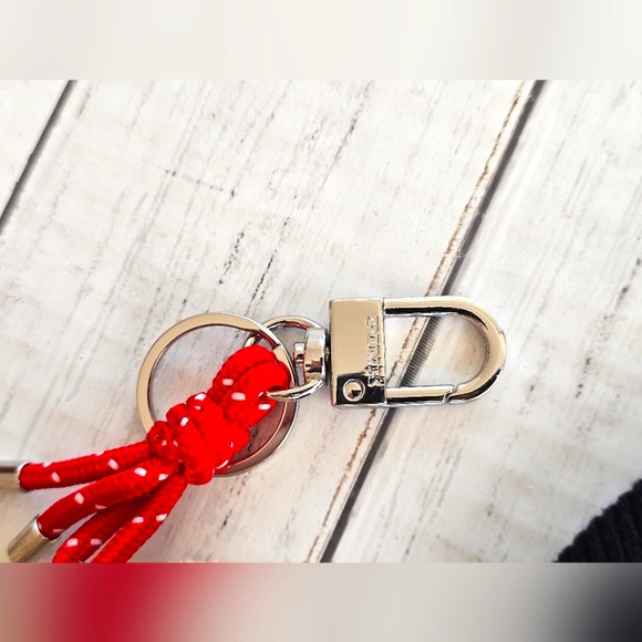 NEW LOT of 2 Victoria's Secret Black & Gold Cuffed Beanie & Fuzzy Dog Keychain - Picture 4 of 7